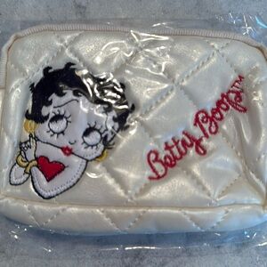 Betty Boop Wristlet 
2 zippered compartments